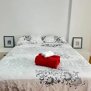 https://antares-house-premium-estudio-torremolinos-con-piscina.hotelsinnerja.org