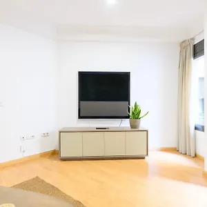 https://brand-new-apartment-in-the-city-centre.in-canary-islands.com